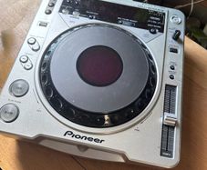 Pro DJ Pioneer CDJ - 800MK2  x 2