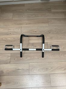 Pull Up Bar