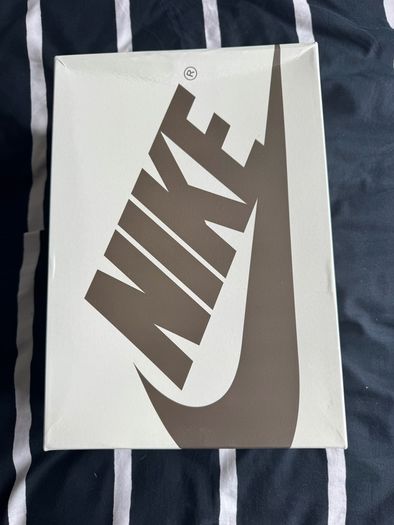 Jordan 1 Low Travis Scott's