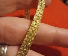 70s gold nugget type ladies gold chain