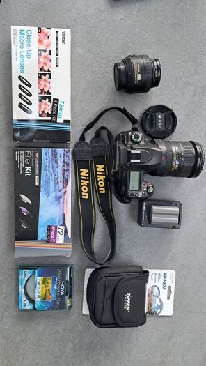 Nikon D80 DSLR + 18-200mm lens +...