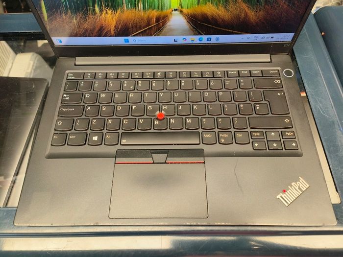 Lenovo ThinkPad E14 Gen 2 i7-1165G7 (i7 11th Gen) 16GB 512GB SSD 14" Windows 11 Pro