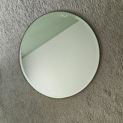 Round Mirror with bevelled edge