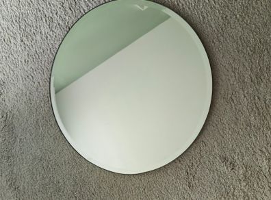 Round Mirror with bevelled edge