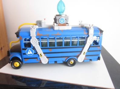 Fortnite Deluxe Battle Bus 14" with Light And Sounds