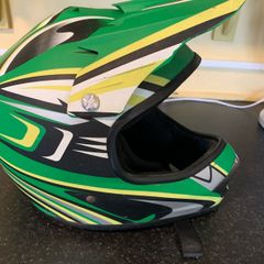 Motorcycle helmet