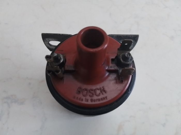 Bosch 12 Volt Coil.