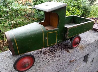 very early triang truck