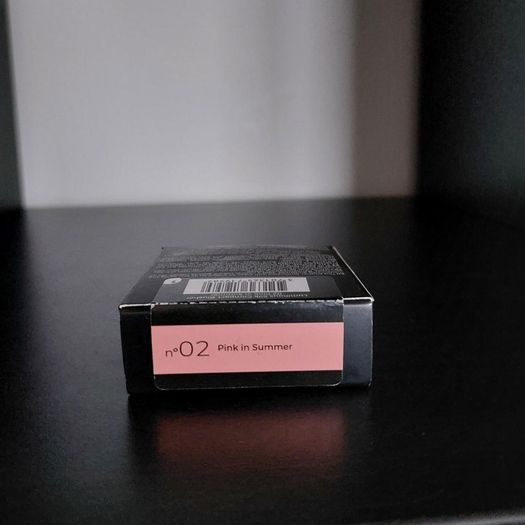 Luminous Silk Compact Blusher RRP 9 euro