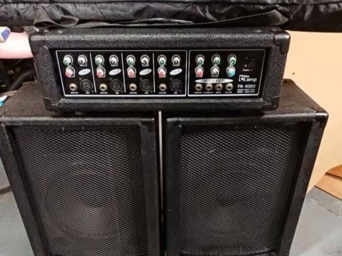 speakers. amp and stands