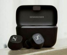 Sennheiser  Color  Black  Headphones E