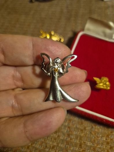 3 Angel Pins