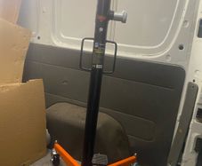 New/Unused 0.6 TON Transmission Jack