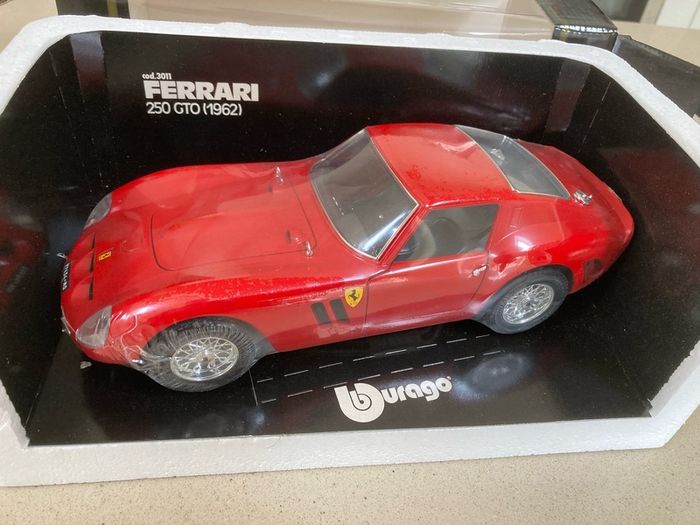 Ferrari 250 GTO Year 1983 USA market Burago 1/18 Extremely rare