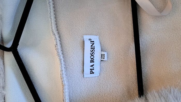 Pia Rossini taupe/cream faux fur poncho - new!