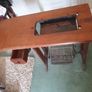 Singer sewing machine Image 2
