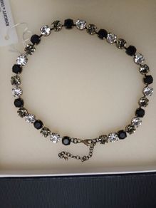 Knight and Day ladies necklace