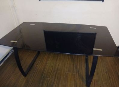 Black glass Dining table