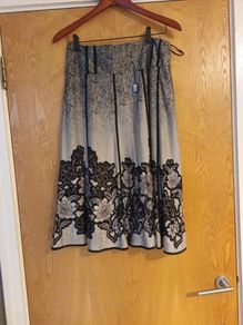 Ibo Of London  Skirt.   S.14   B.N.W.T