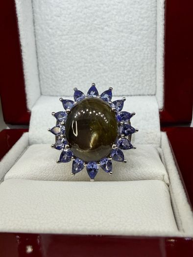 Sapphire & Tanzanite Ring