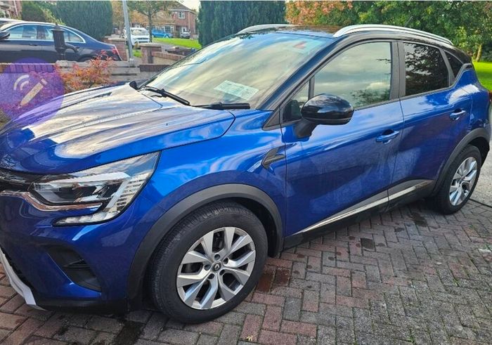 Renault Captur iconic