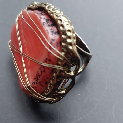 Dress ring
