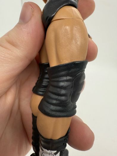 wwe elite Wrestlemania 29 toys r us exclusive Triple H action figure