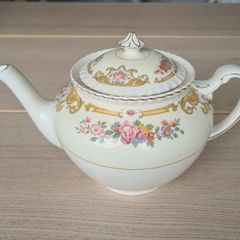 Tea Pot Johnson Bros Old English