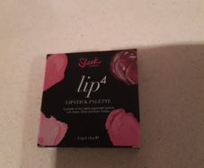 Sleek Lip 4 Palette with Mirror.