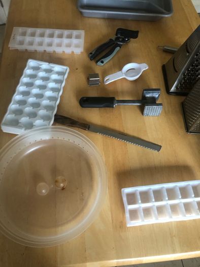 Mix of kitchen utensils