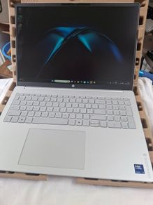 HP Laptop Omnibook 3. Brand new