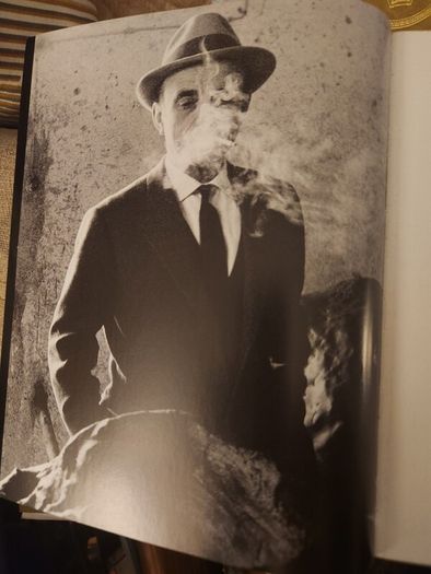 Fontana. Lucio Fontana Basic Art By Barbara  Hess. First Edition  Paperback In Good Condition.37.