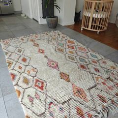 Wool rug - Beautiful cream base with warm, muted tones