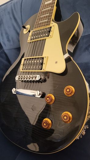 Limited Edition Korean Epiphone Les Paul & Hard Case - 7 strings
