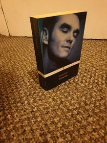 Morrissey Autobiography Book Paperback Penguin Classics 2013 EXCELLENT Condition The Smiths Pop New Wave Music Book