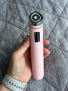 Medicube AGE-R Booster Pro pink