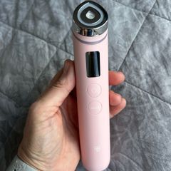 Medicube AGE-R Booster Pro pink