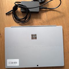 Microsoft Surface Pro 7 i5 / 8GB RAM / 256GB SSD (Platinum) with TypeCover