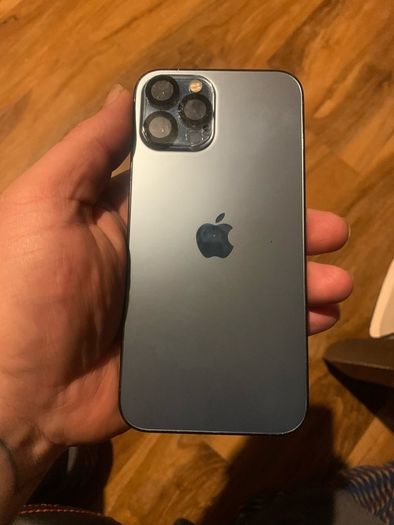 iPhone 12 Pro Max unlocked 256gb very clean