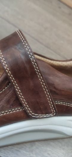 Rolling soft by Gabor leather shoes size 6