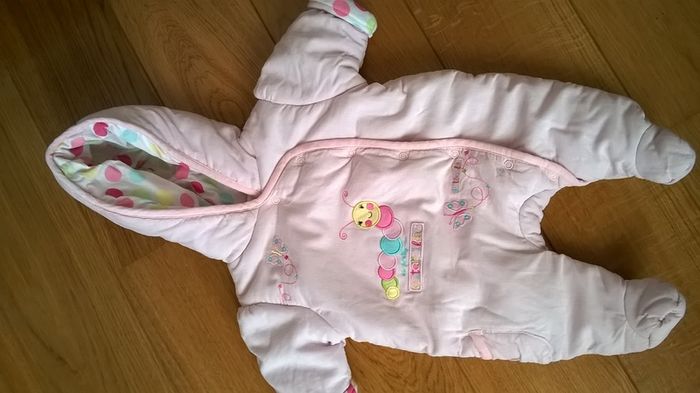 Lovely wintersuit for babygirl
