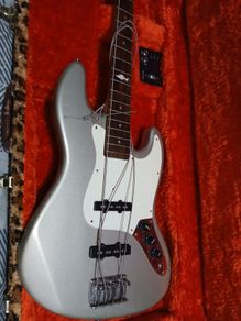 Bass body