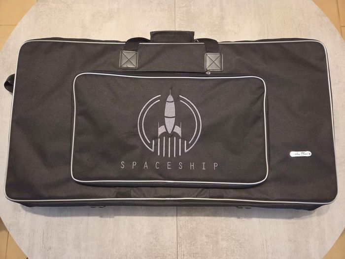 Pedalboard Harley Benton Spaceship 80 Power.