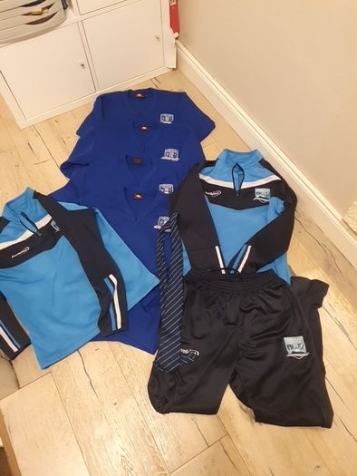 Dunamase College uniform