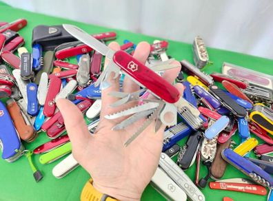 Vintage 1980s Victorinox Champion Discontinued Collectable Swiss Army Knife 91mm