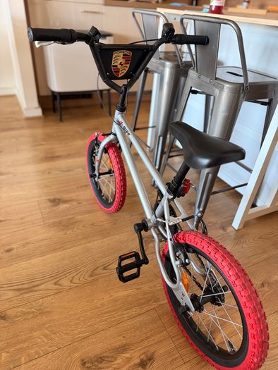 Kids bike
