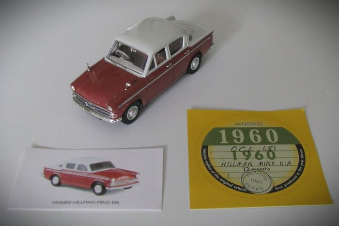 Diecast Model Hillman Minx Series IIIA Red & Cream - Collectable Vanguards 1:43