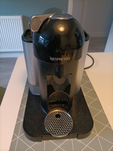 Coffee Machine - Nespresso Vertuo Machine