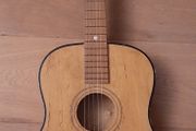 Guitar full size