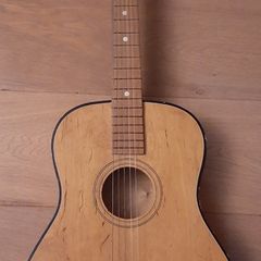 Guitar full size